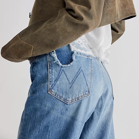 MOTHER Superior High Waisted Study Hover 30 Straight Leg We Are Castaways Denim - Picture 4 of 10